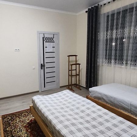 Tuenduek Guest House, Каракол Номер фото