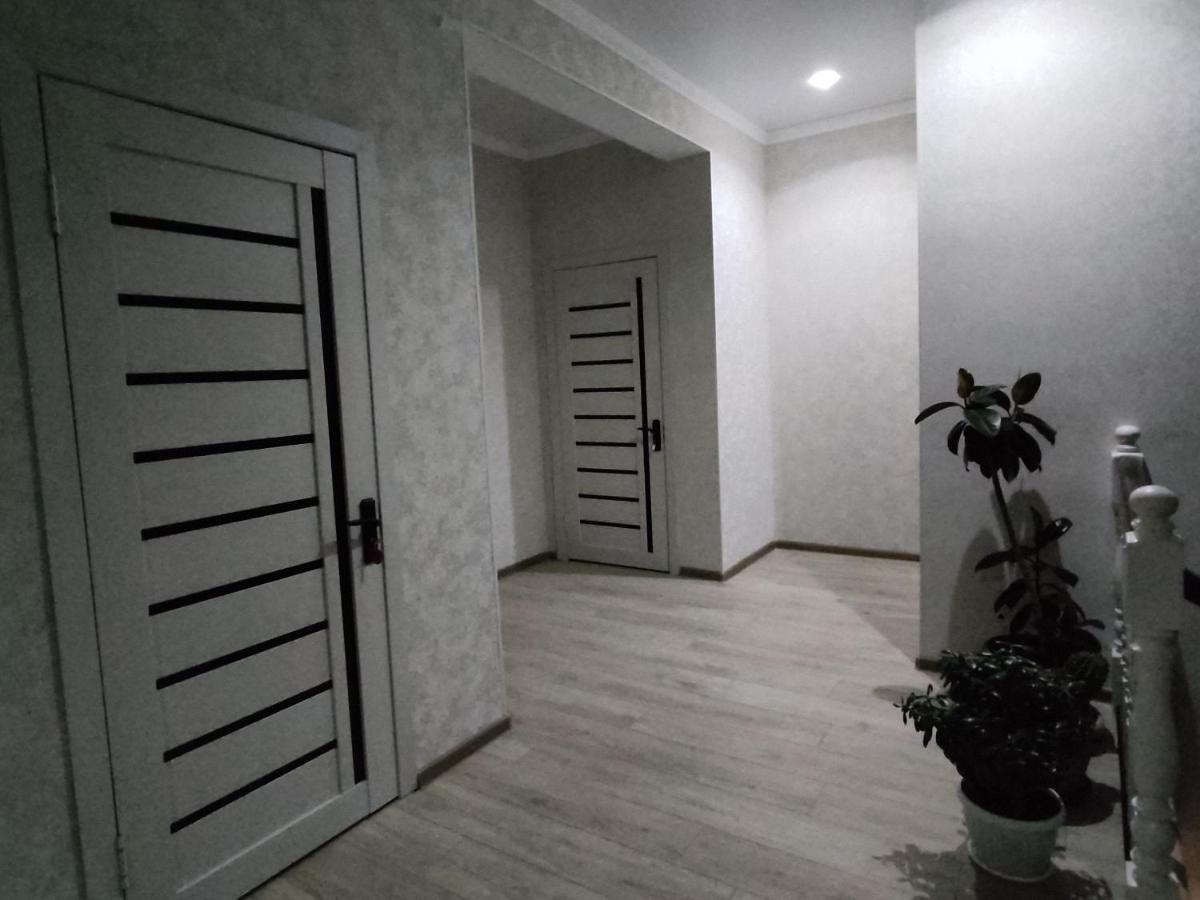 Tuenduek Guest House, Каракол Экстерьер фото