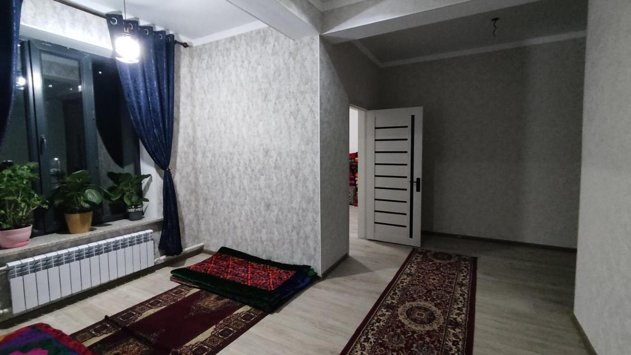 Tuenduek Guest House, Каракол Экстерьер фото