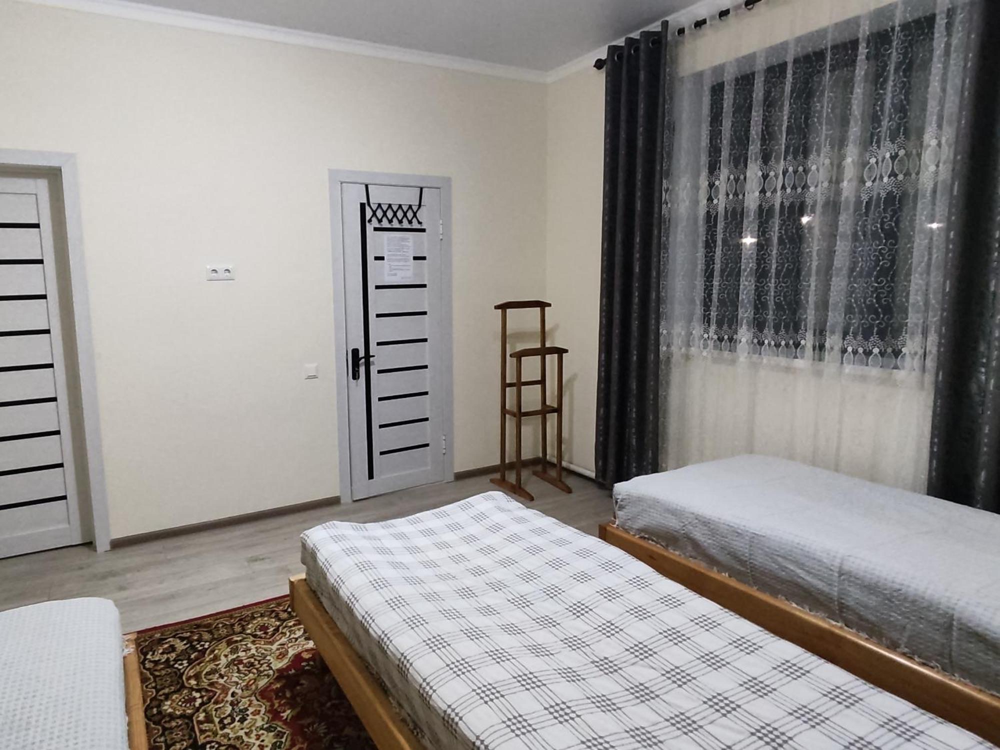 Tuenduek Guest House, Каракол Номер фото